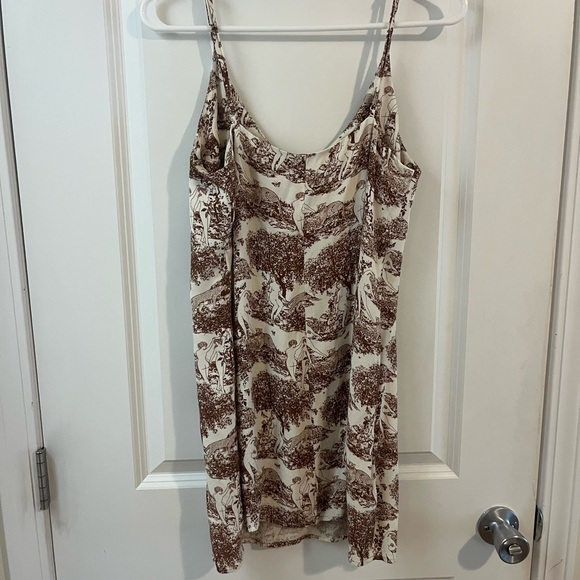 Brown and Cream Patterned Dress - Picture 2 of 5